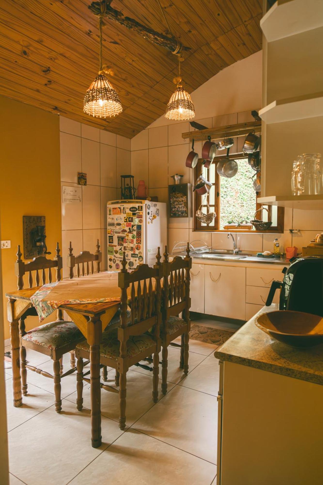 サン・ベント・ド・サプカイー Casa Pedacinho De Ceu Com Banheira De Hidromassagem E Lareiraヴィラ エクステリア 写真